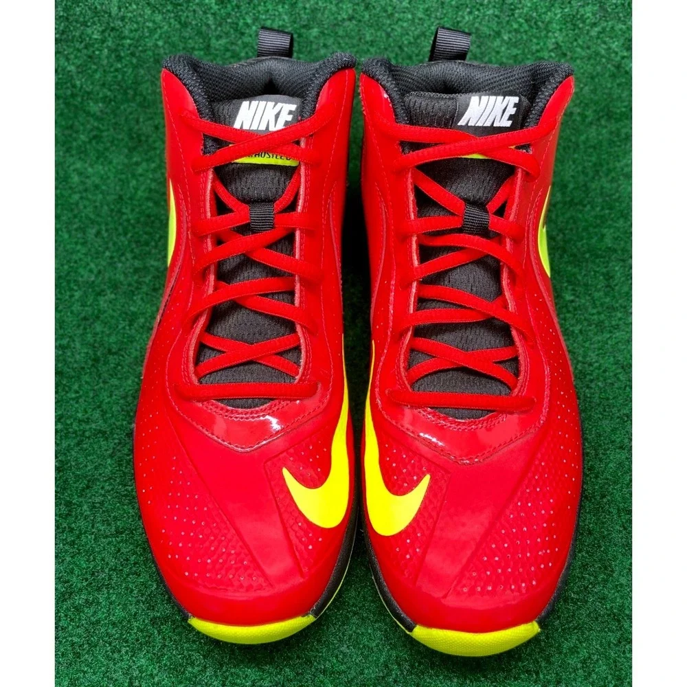 Nike Team Hustle D 7 Kids 6.5Y Mid Top Basketball Shoes Red Yellow